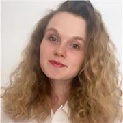 Etudiante en bicursus Sciences Po Paris et Sorbonne université, offre des cours particuliers en ligne